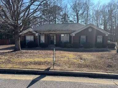Main picture of 9146 Garrett Lake Dr