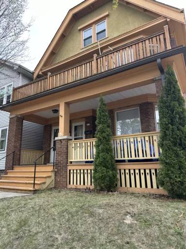 Main picture of 319 E Montana St