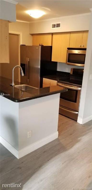 Main picture of Heron Pond Condo