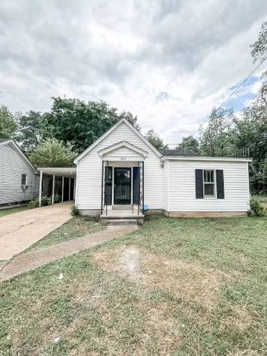 Main picture of 303 E Ripley Ave
