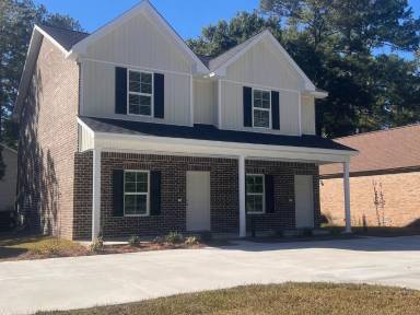 Main picture of 120 Country Club Rd