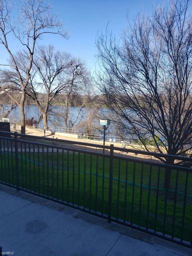 Main picture of 2508 E Riverside Dr