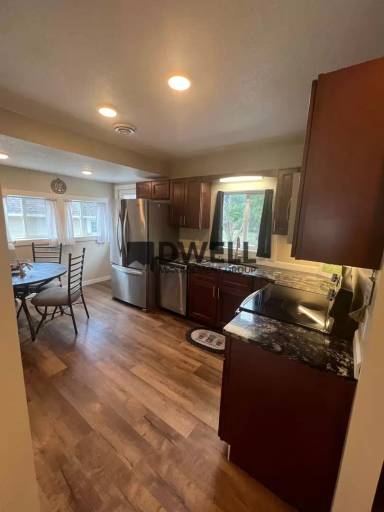 Main picture of 807 1st Dr NW