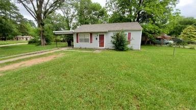 Main picture of 6807 Canal Blvd