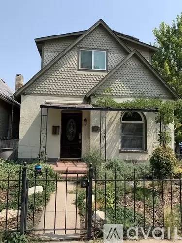Main picture of 3730 Julian St