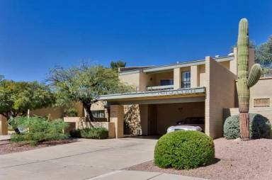 Main picture of 7751 E Hawthorne St