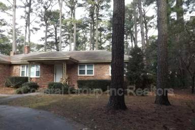 Main picture of 4052 Shore Dr