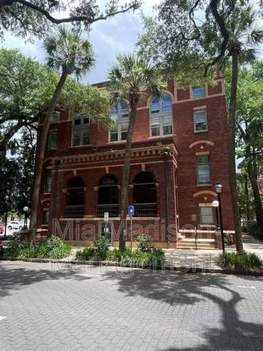 Main picture of 328 Barnard St