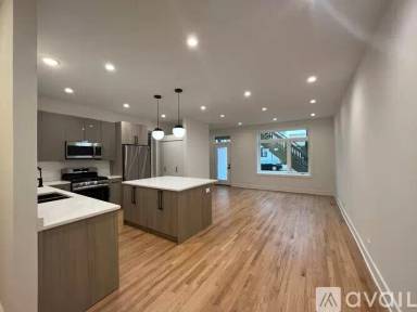 Main picture of 2657 W Huron St