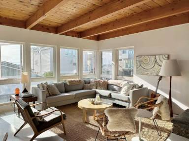 Main picture of 3600 Ocean Dr