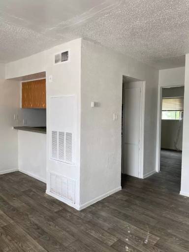 Main picture of 209 Victor Street