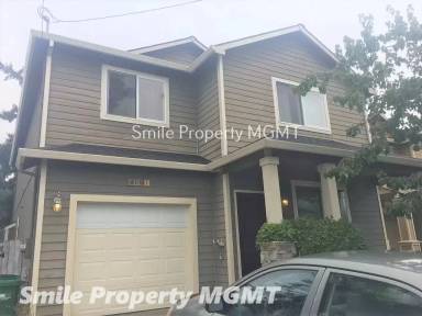 Main picture of 8611 SE Knapp St
