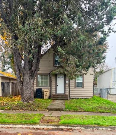 Main picture of 1090 8th Ave SW
