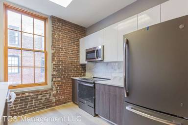 Main picture of 1011 N Hancock St