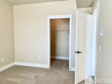 Main picture of Grant Creek Village Apartments