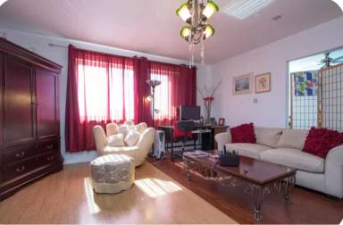 Main picture of 678 Nebraska St