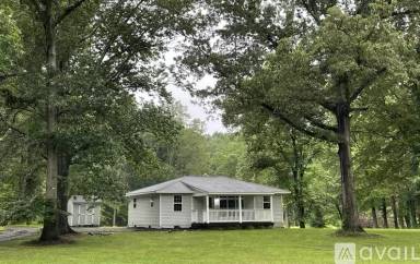 Main picture of 5018 Holly Dr