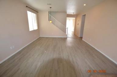 Main picture of 15 Quail Valley St