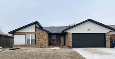 Main picture of 4900 SE 58th Pl