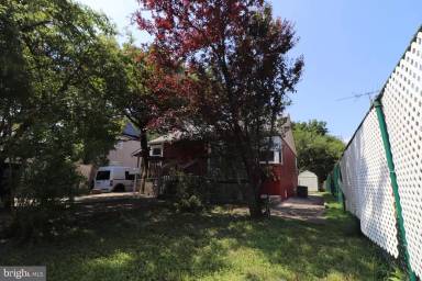 Main picture of 817 Chillum Rd