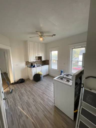 Main picture of 3605 W 47th St