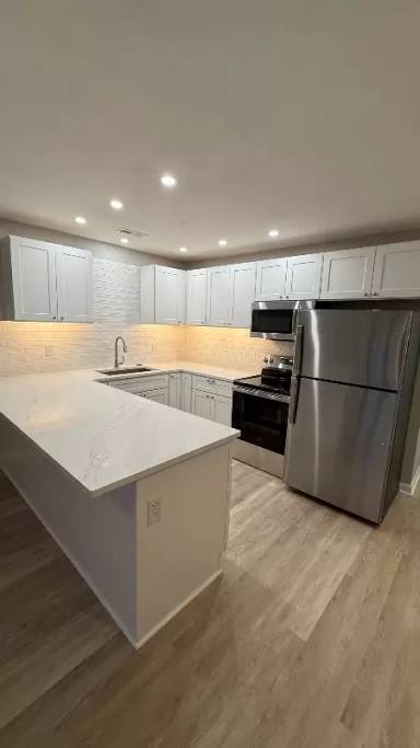 Main picture of 500 Fairway Village Dr
