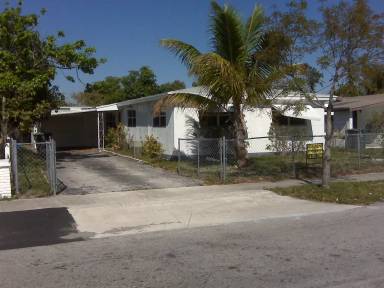 Main picture of 107 NE 3rd Ave