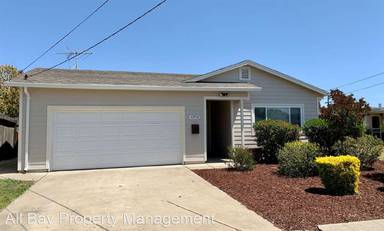 Main picture of 42518 Charleston Way