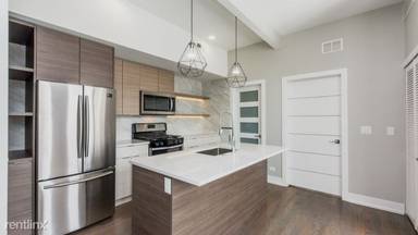 Main picture of 2450 W Chicago Ave