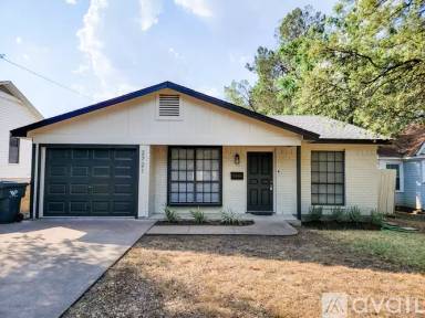 Main picture of 2721 Maple Ave