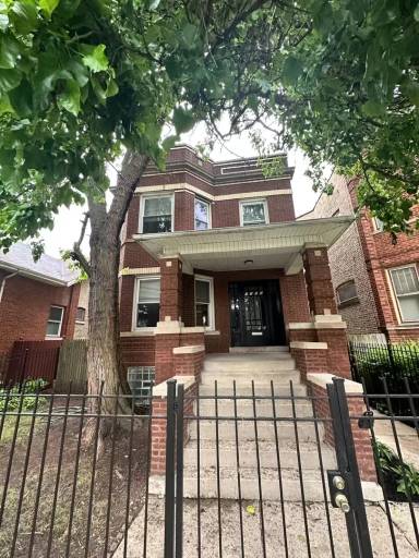 Main picture of 1106 N Mayfield Ave
