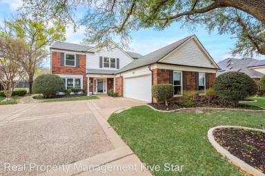 Main picture of 709 Bridget Way