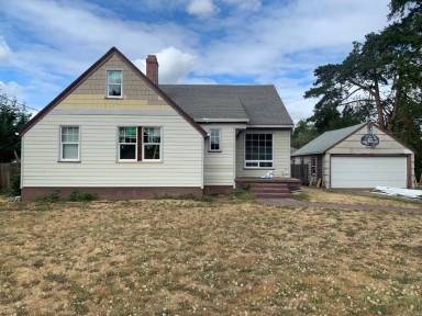 Main picture of 3017 SE Holly Ave