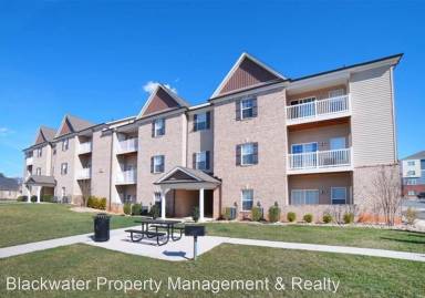 Main picture of 303 Rotunda St