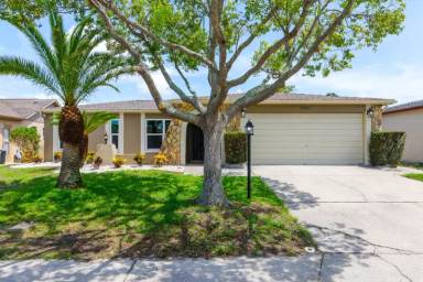 Main picture of 8443 Redfield Dr