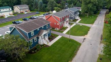 Main picture of Hilltop Cottages