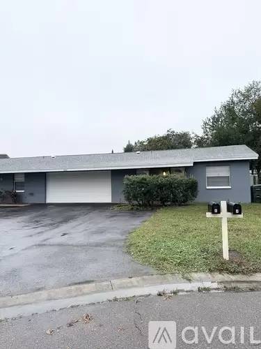 Main picture of 3404 Dahlia Pl