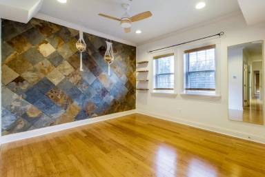 Main picture of 550 Hobart Place NW - 2