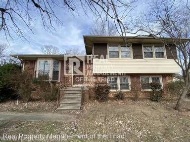 Main picture of 2502 Tampa St