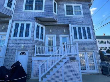 Main picture of 17 Bradford St