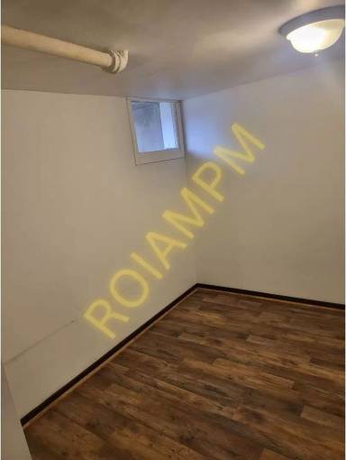 Main picture of 247 Idaho St E