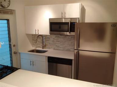 Main picture of 835 Meridian Ave