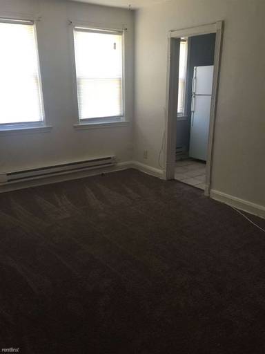 Main picture of 921 Saint Dunstans Rd