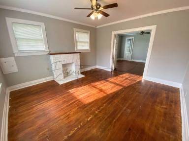 Main picture of 633 Enterprise Blvd