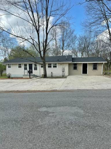 Main picture of 233 Nevada St