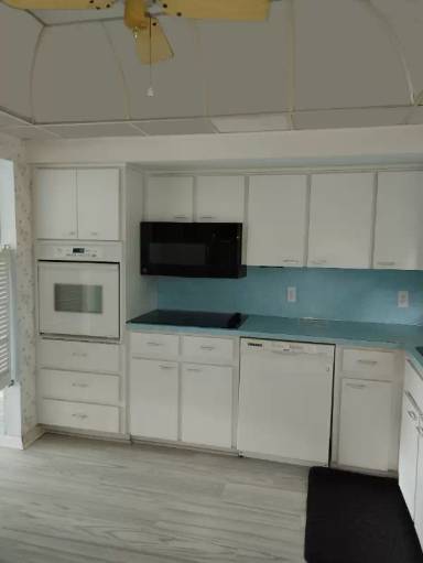 Main picture of 2417 Persian Dr