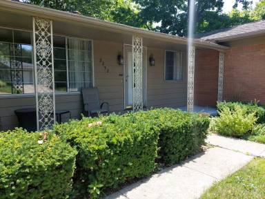 Main picture of 2252 Indian Trail Dr