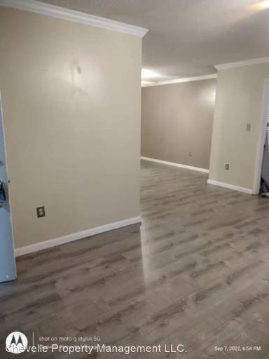 Main picture of Riverhill