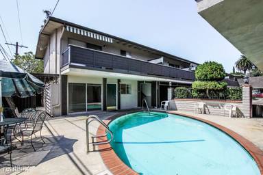 Main picture of Towne House Apartments