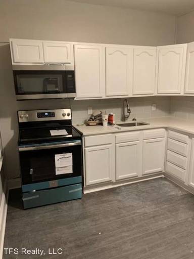 Main picture of 457 Cherry St